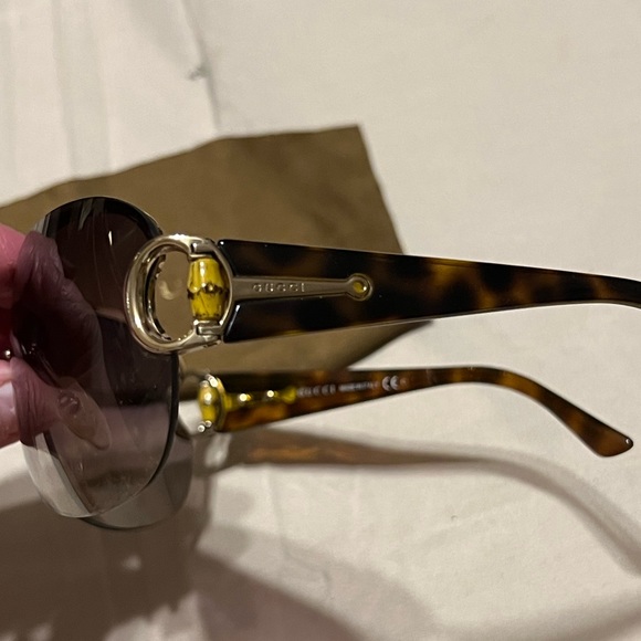 SOLD**** Authentic Gucci Bamboo Sunglasses GG 2875/S tortoise - Picture 14 of 15